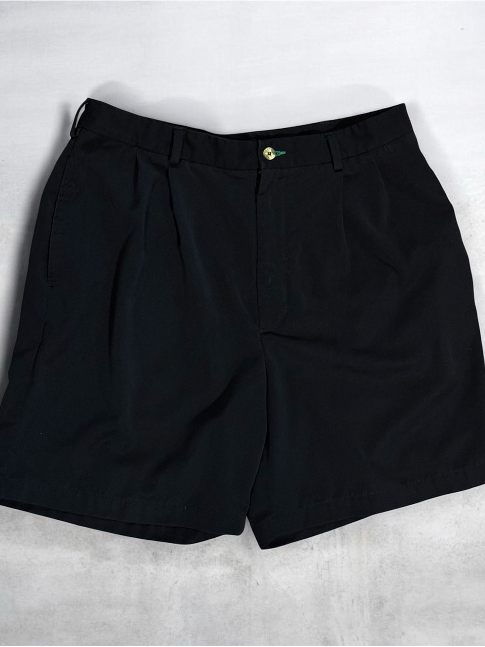 Tommy Hilfiger Black Pleated Men's Chino Shorts